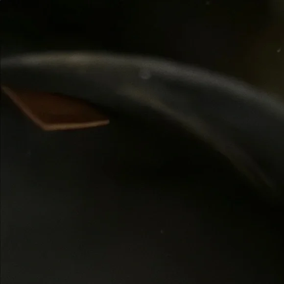 Louis Vuitton Monogram Crossbody Bag with Gold Chain - Picture 8 of 11